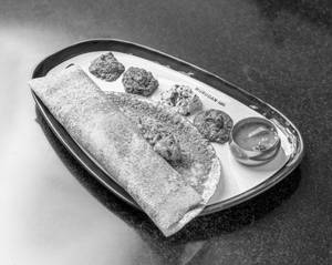 Garlic Ghee Podi Masala Dosai
