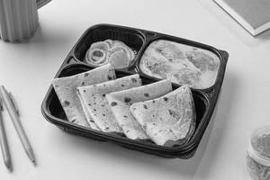 Kadhi Pakoda with Chapati Lunchbox