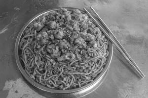 Schezwan Veg Noodles