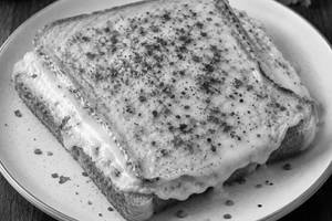 Cheesy bread omelette