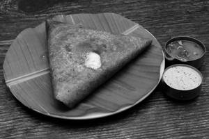 Butter masala dosa