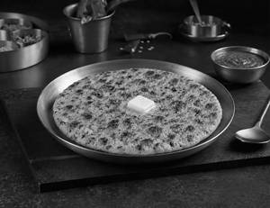Onion Paratha (1 Pc)