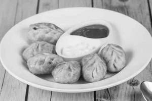 Veg Fried Momos [5 Pieces]