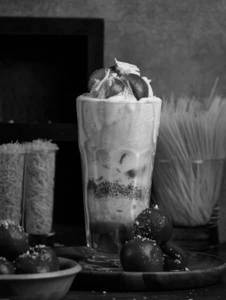 Gulab jamun falooda
