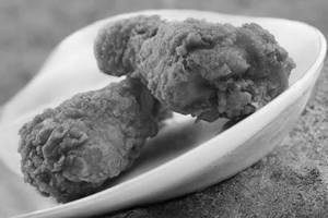 Fried chicken drumstick [2 pieces]