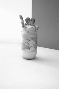 Fruit & Nut Sundae