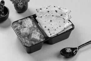 Matar Paneer & Chapati Dabba