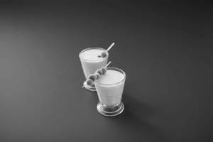 Cranberry lassi