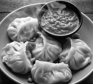 Veg Steamed Momos ( 5 Pieces )