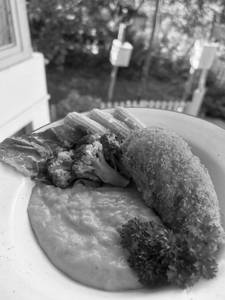 Deep Fried Chicken Stuffed with Mozzarella [Standard]
