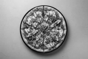 Hot And Spicy Chicken Pizza