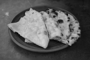 Veg Stuffed Kulcha