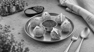 Veg Cheese Balls (6 Pcs)