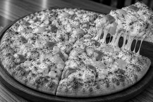 Paneer And Corn Pizza