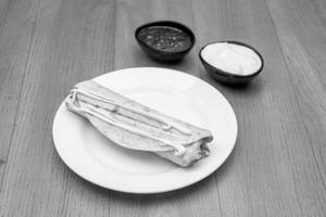 Chicken cheese frankie