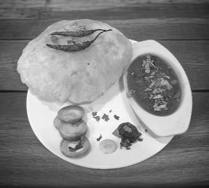 Chola Bhatura