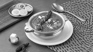 Paneer Tikka Lalmirchi Curry