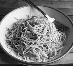 Veg Hakka Noodles