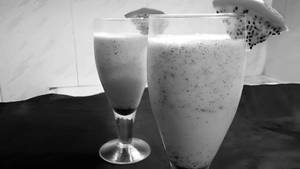 Dragon fruit milkshake