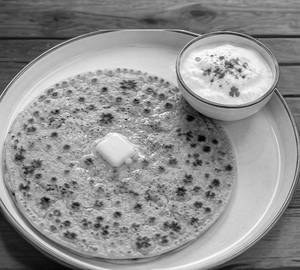 2 aloo paratha with curd