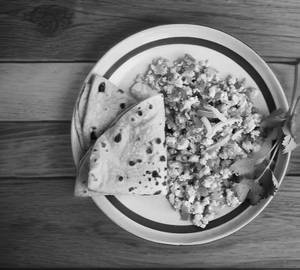 Egg Bhurji 2 Chapati