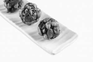 Dryfruit Ladoo