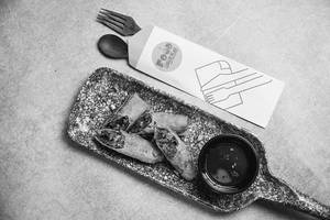 Veg Spring Roll [4 Pieces]