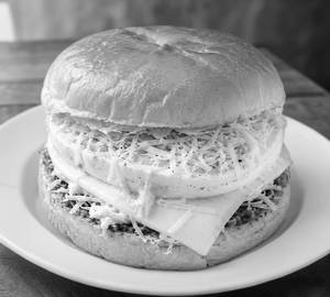 Rich Cheesy Steam Egg Burger