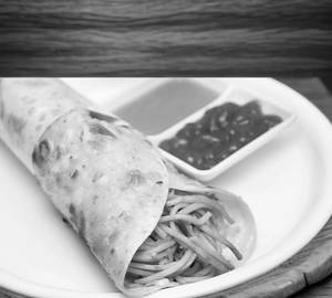 Chow mein roll