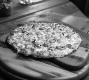 Mushroom Corn Pizza