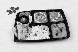 Deluxe Punjabi Thali [kpv]