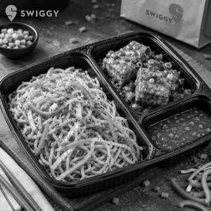 Veg Noodles With Chilli Paneer[2Pcs]