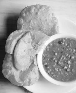 Radhaballavi With Kashmiri Aloo Dum