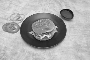 Veg Schezwan Burger