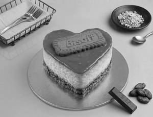Lotus Biscoff Baked Cheese Bento Heart Shape Cake (~250gm)