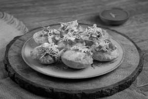 Sev Puri (papdi/puri)
