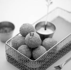 Dutch- Style Chicken Meatballs