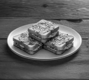 Egg Bread Omelet