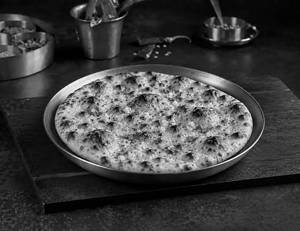 Butter Garlic Naan (1 Pc)
