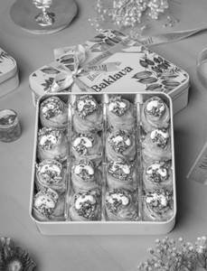 Pista Baklava Box (16 Pcs.)