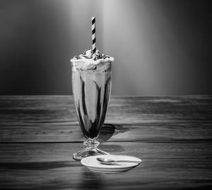 Chocolate cold coffee