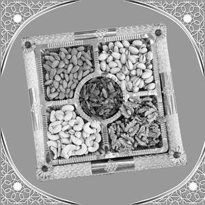 5 khand Dry Fruit Platter