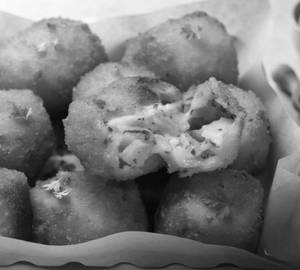 Cheesy Potato Shots (10 Pcs)