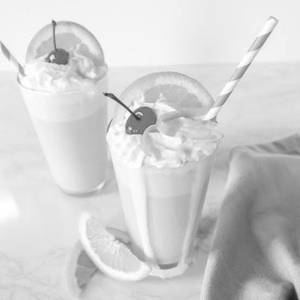 Orange Milk Shake With Ice Cream
