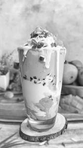 Mango Milk Shake With Ice Cream