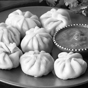 Chicken Momos (8pcs)