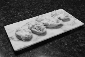 Grilled Chicken Bruschetta.(serve: 4 Pcs.)