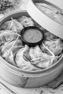 Chicken Steamed Momos (8Pc)