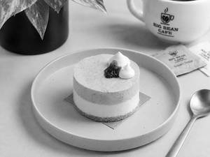 Strawberry Vanilla Cheesecake
