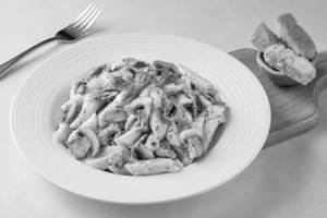 Creamy Mushroom Penne Pasta